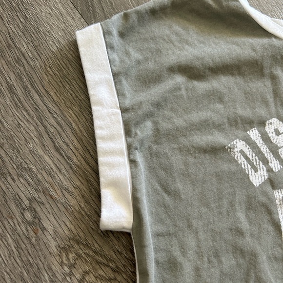 Disney Parks Disneyland Graphic Tee Women’s Small - Picture 3 of 8